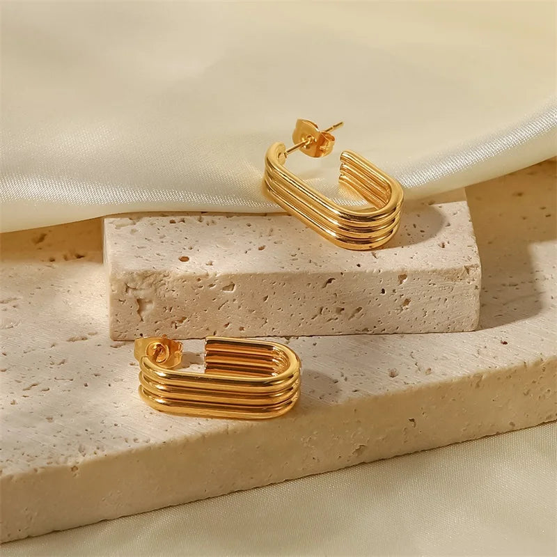 Three-layer Open Cusp Earrings