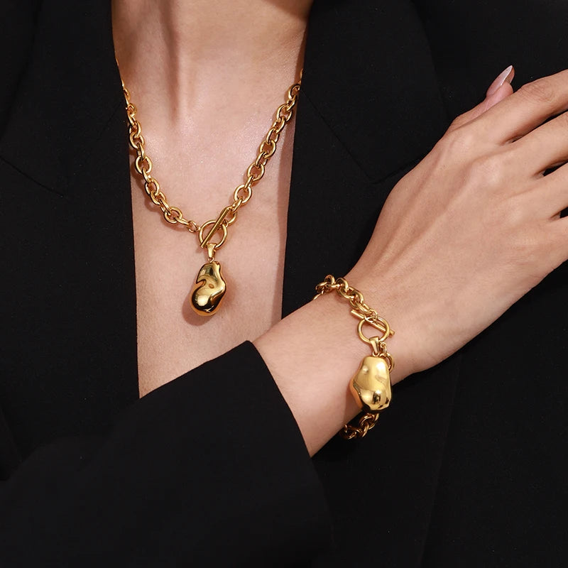 Viral Geometric Necklace & Bracelet Bundle