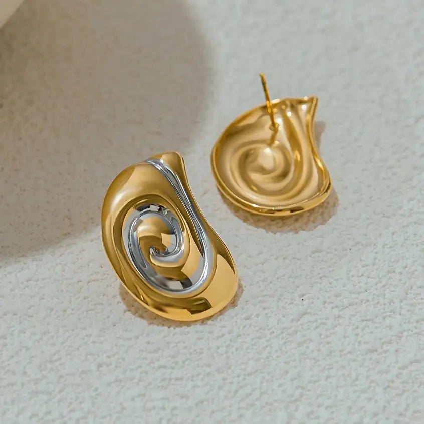 Spiraling Teardrop Stud Earring