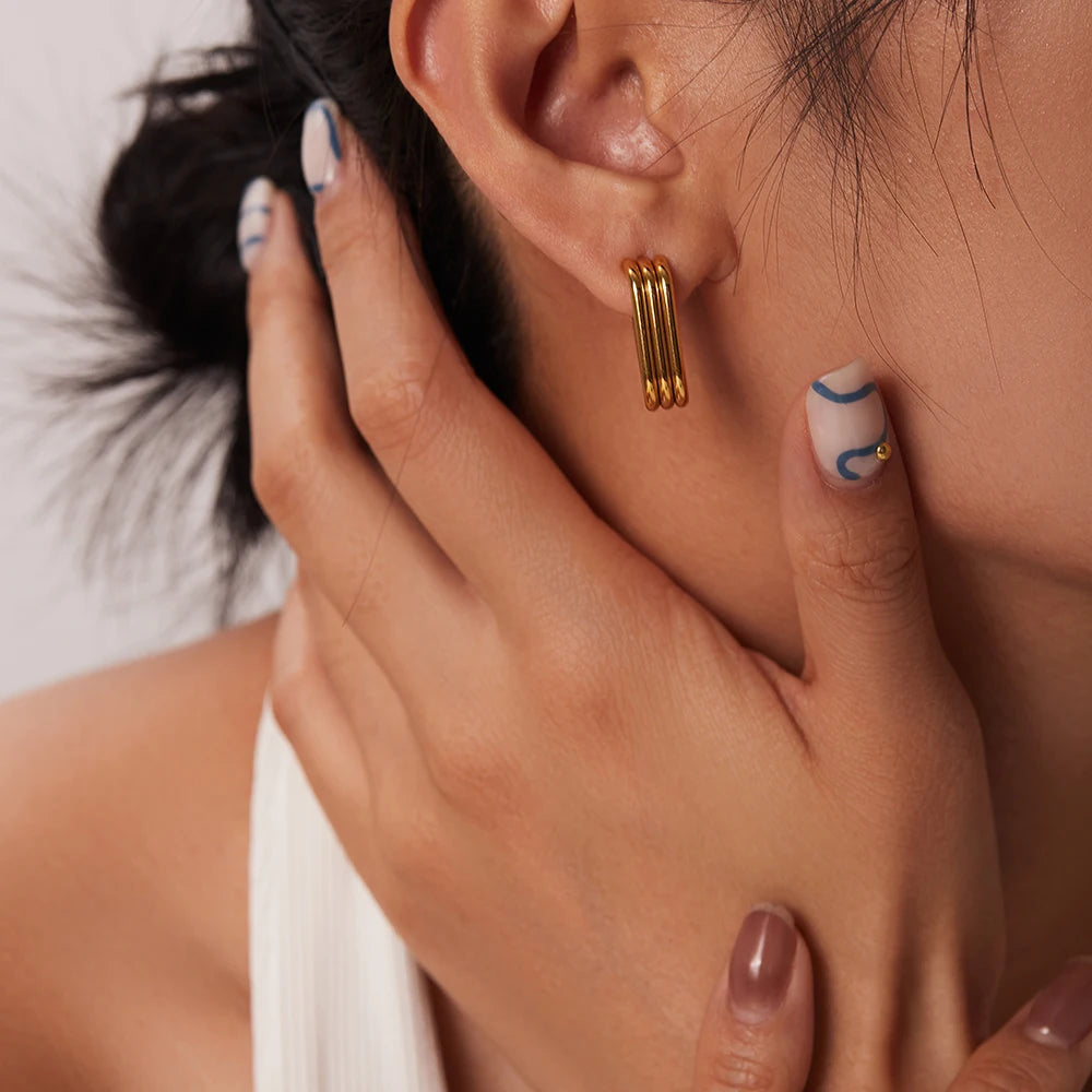 Three-layer Open Cusp Earrings