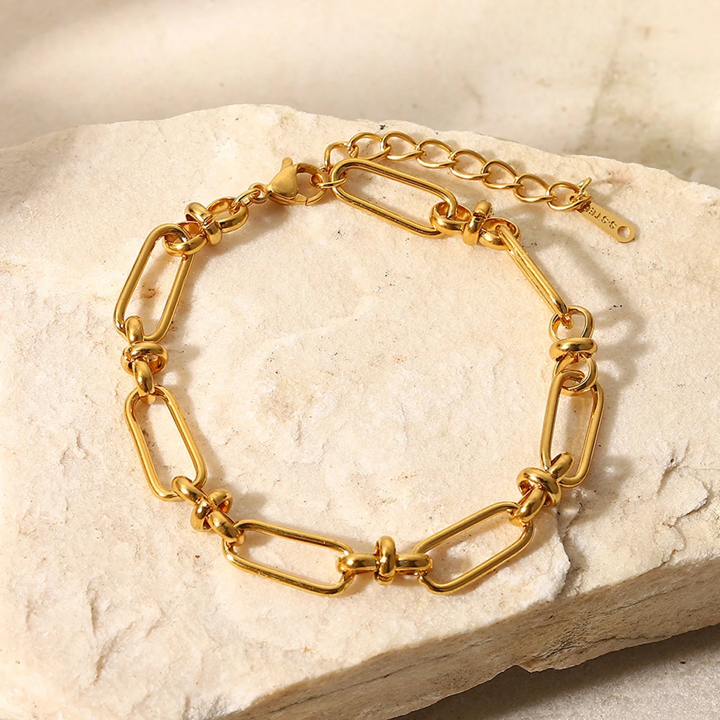 Trendy Link Chain Bracelet - Perfect Jewelry Gift for Women