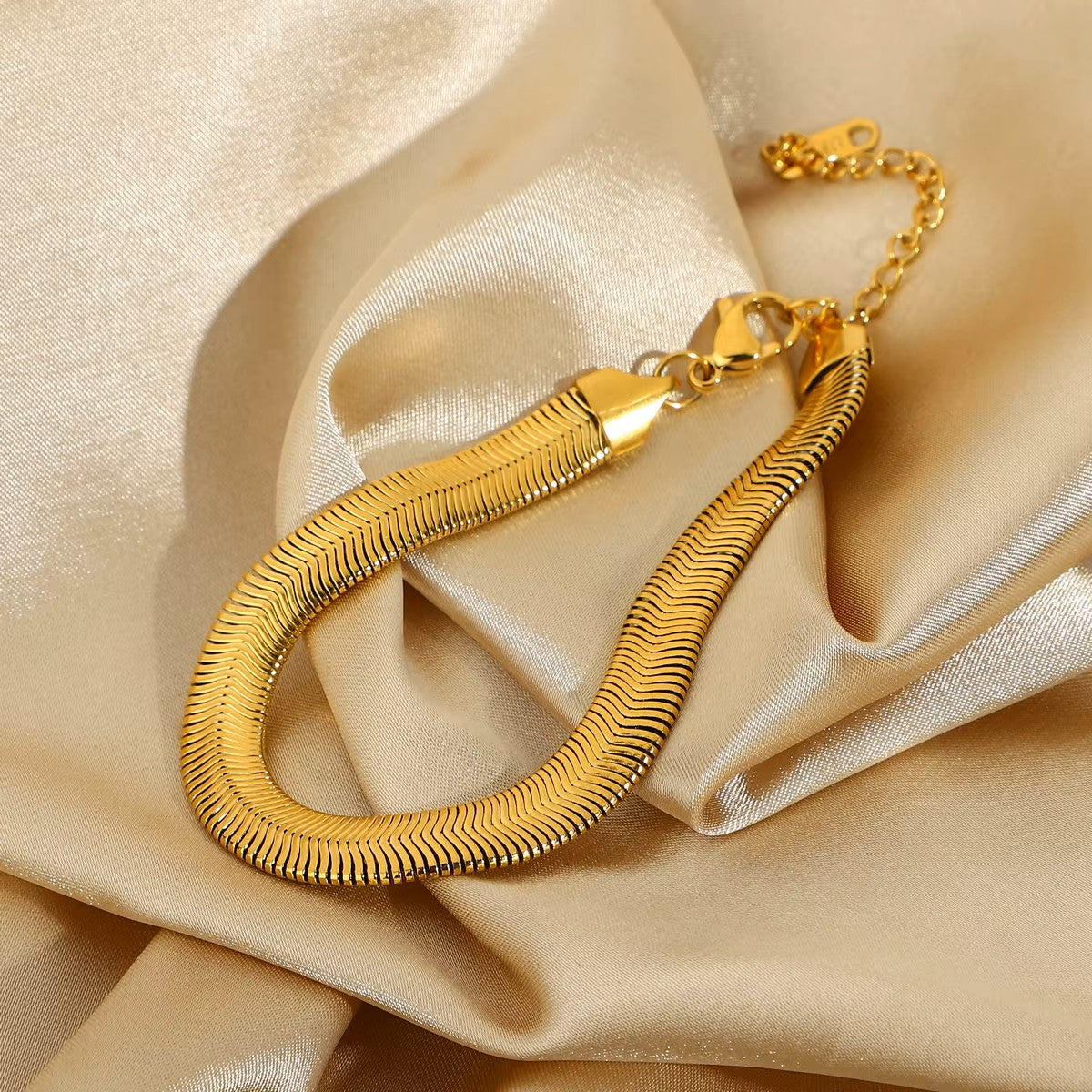 Snake Chain Bracelets For Women - 18K Gold Plated