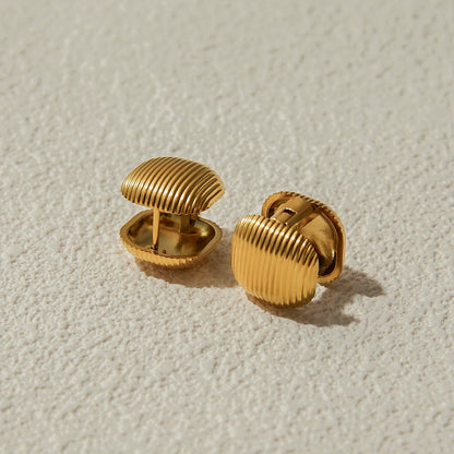 Heart & Oval-shaped Seashells Stud Earrings