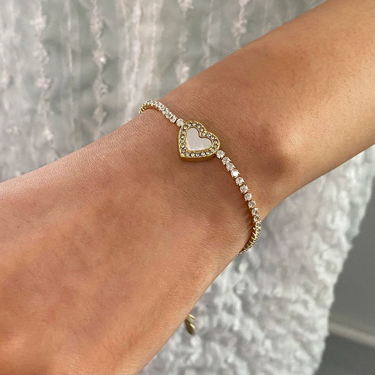White Zircon Heart-shaped Bracelet  - Women's Jewelry