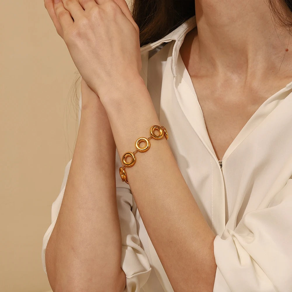 Circle Bracelet